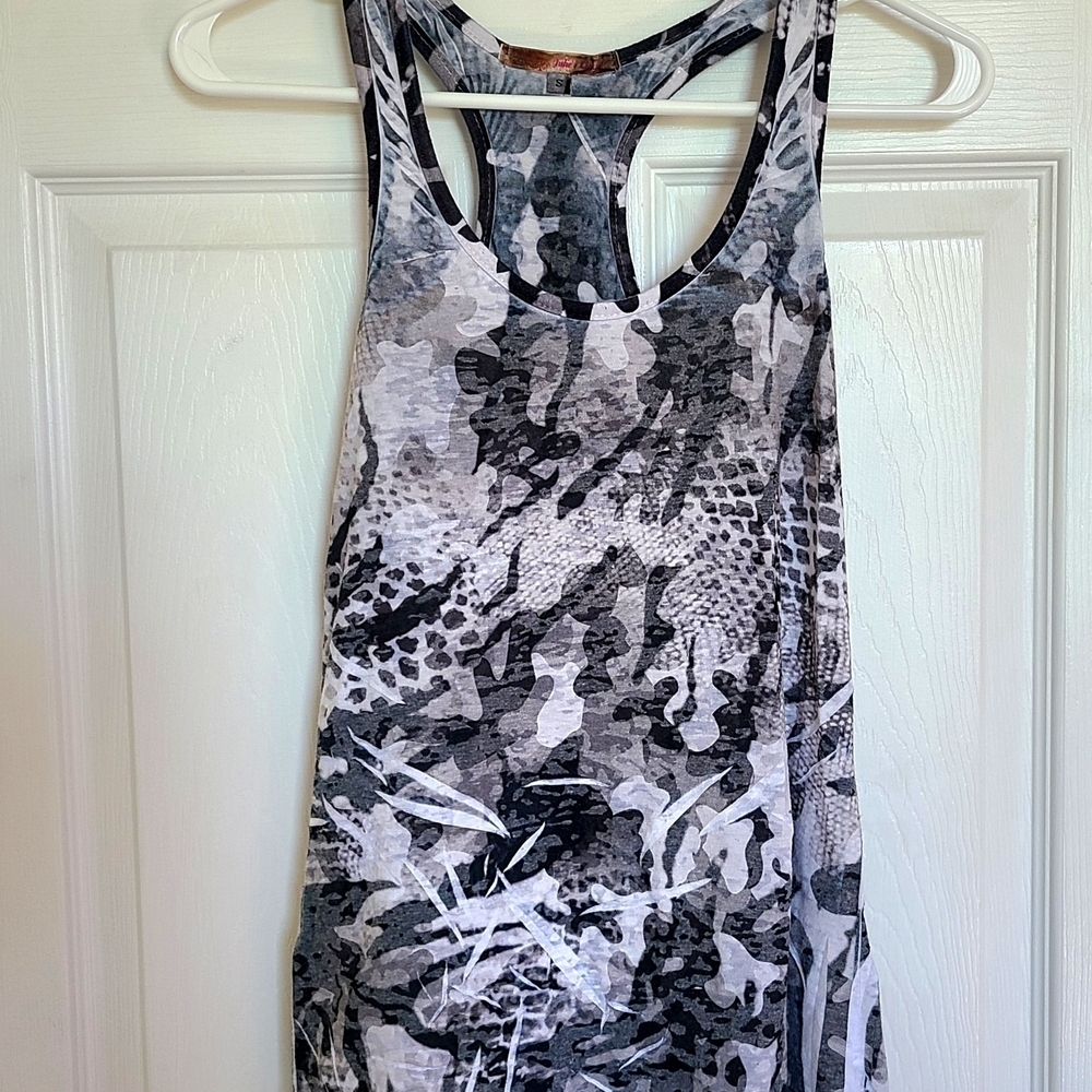 Julie's Closet Camouflage Grunge Razor Back Tank Top Y2K Style Tank Womens S